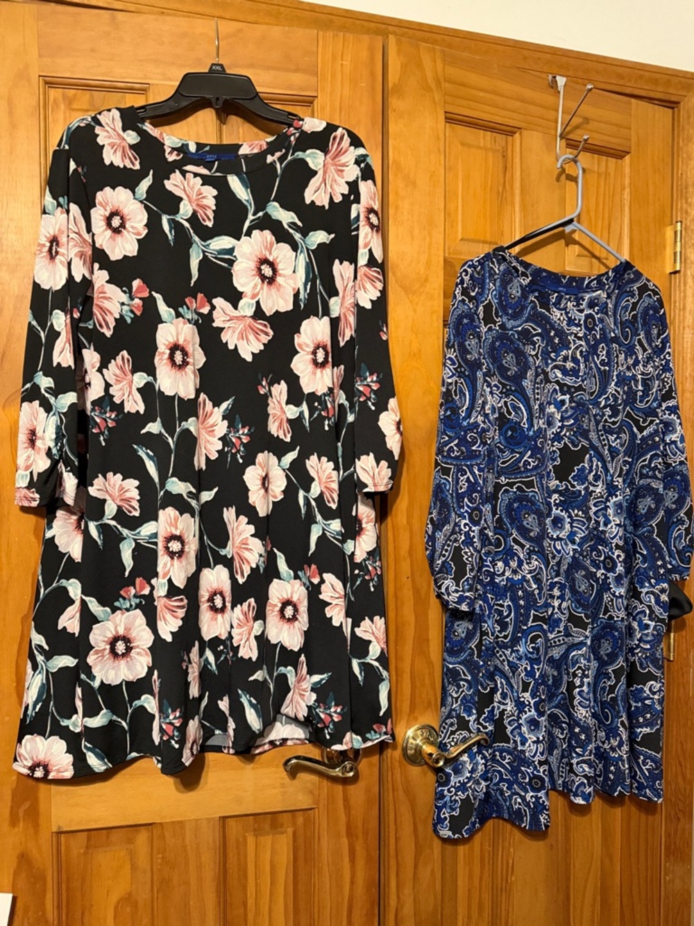 Selling as a pair!!!  Both Apt. 9  XL
